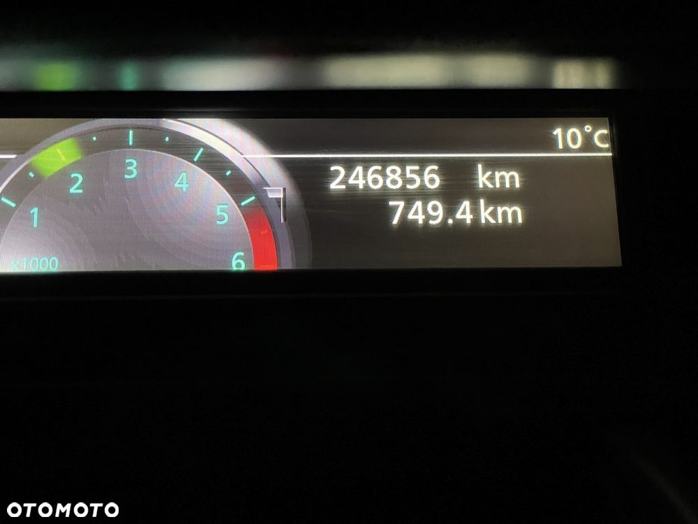 Renault Grand Scenic - 25
