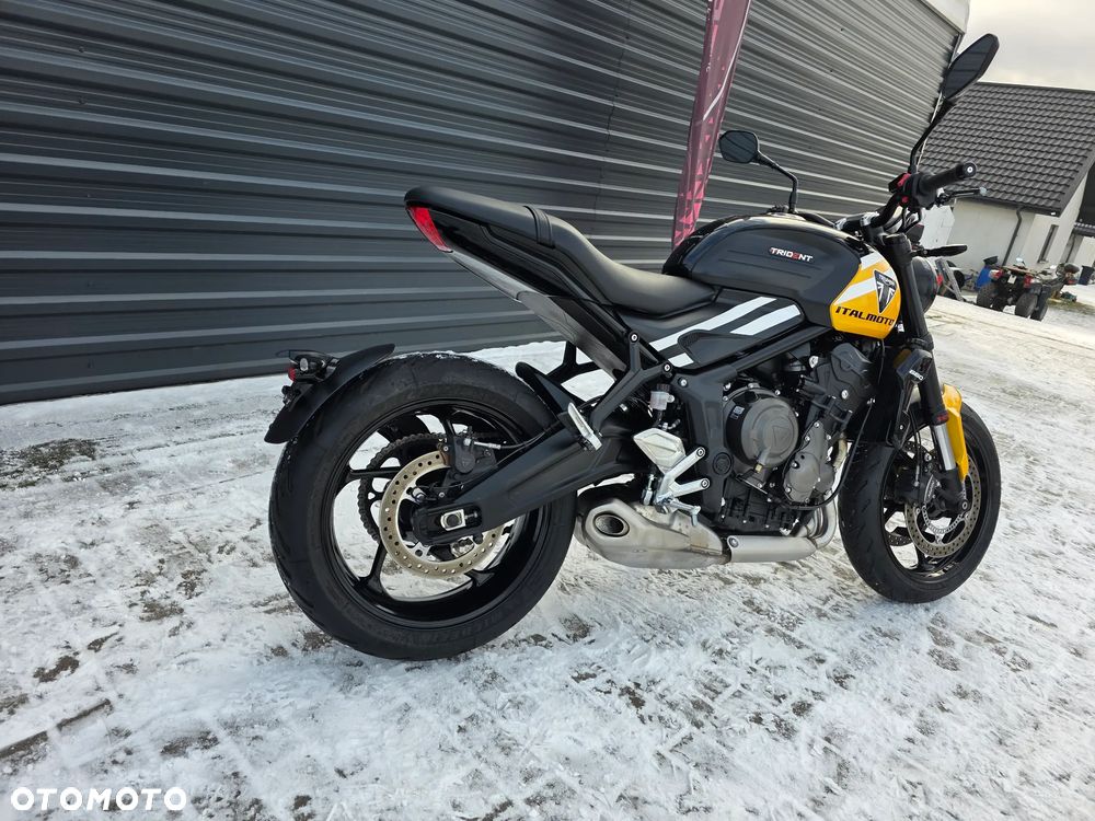 Triumph Trident - 3