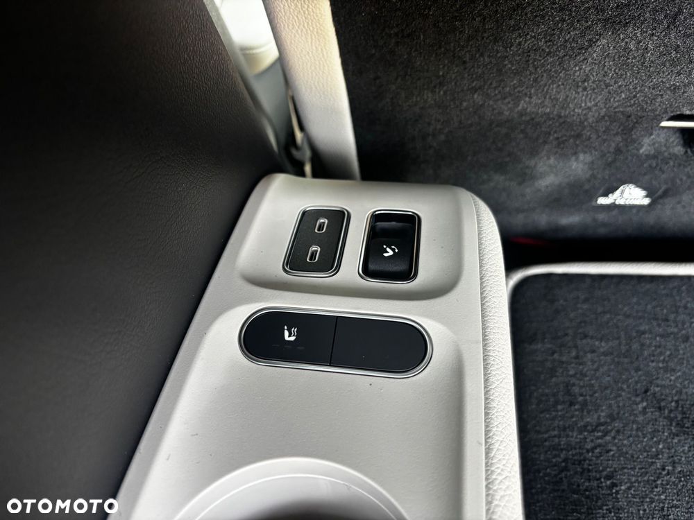 Mercedes-Benz GLS - 13