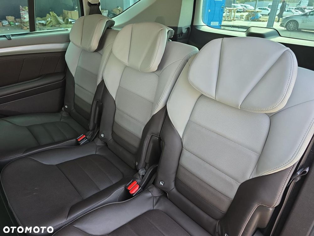 Renault Espace 2.0 Blue dCi Initiale Paris EDC - 10