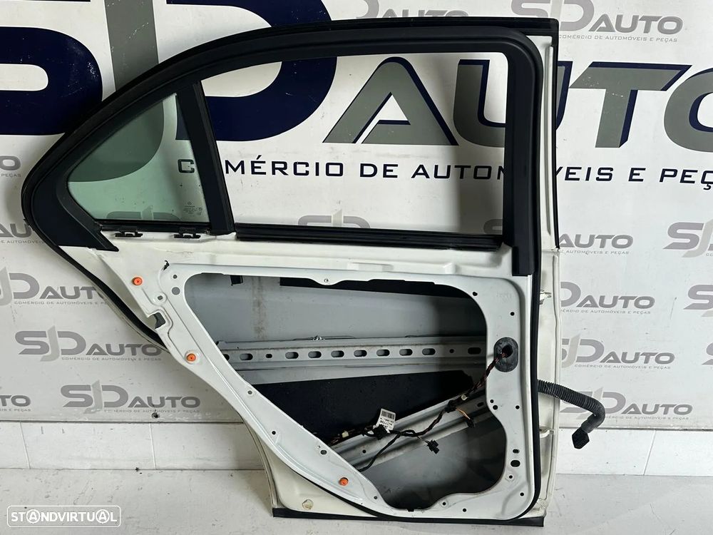 Porta Frente / Trás Direita / Esquerda - Mercedes C (W204) - 14