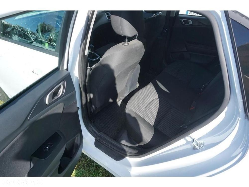 Kia Ceed - 23