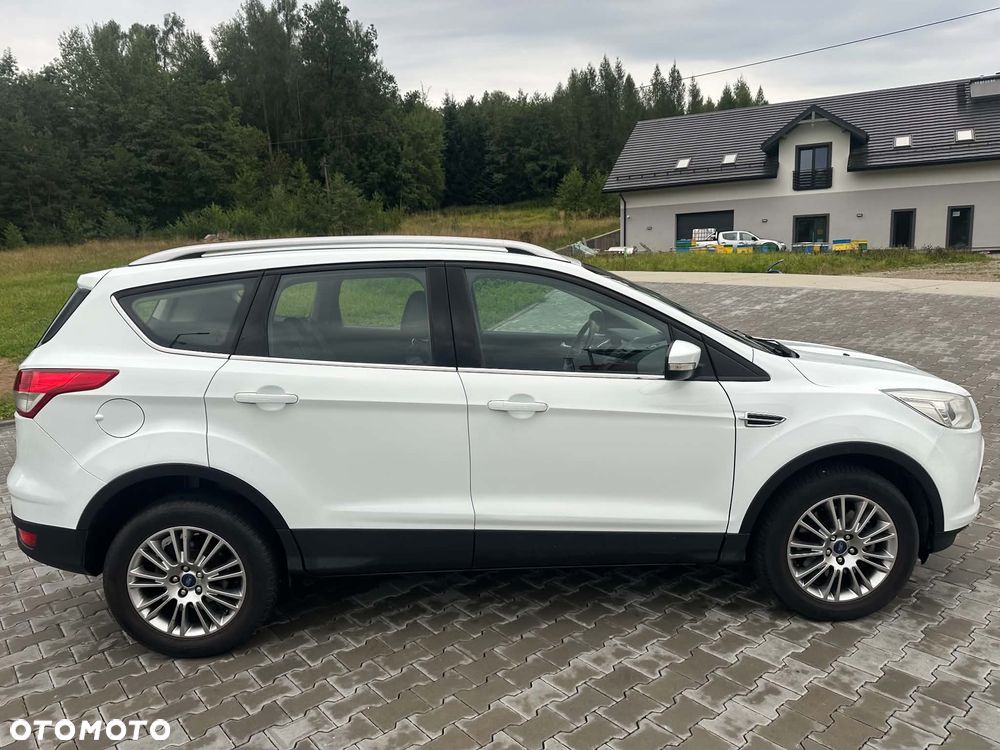 Ford Kuga 2.0 TDCi 4x4 Titanium - 4