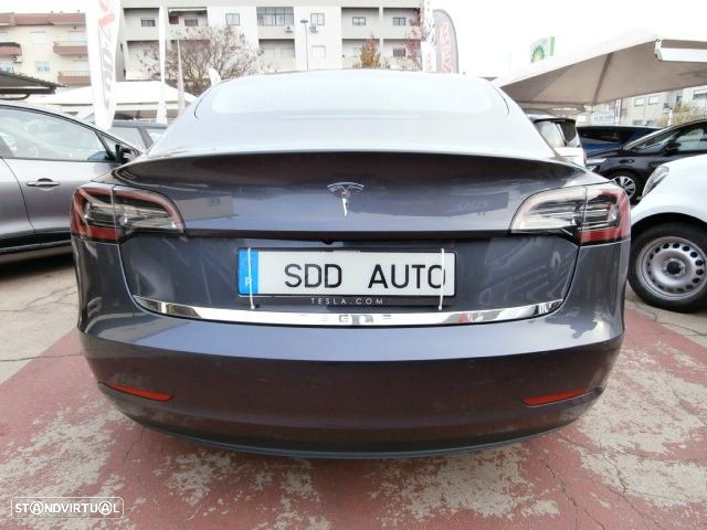 Tesla Model 3 Standard Range Plus RWD - 3