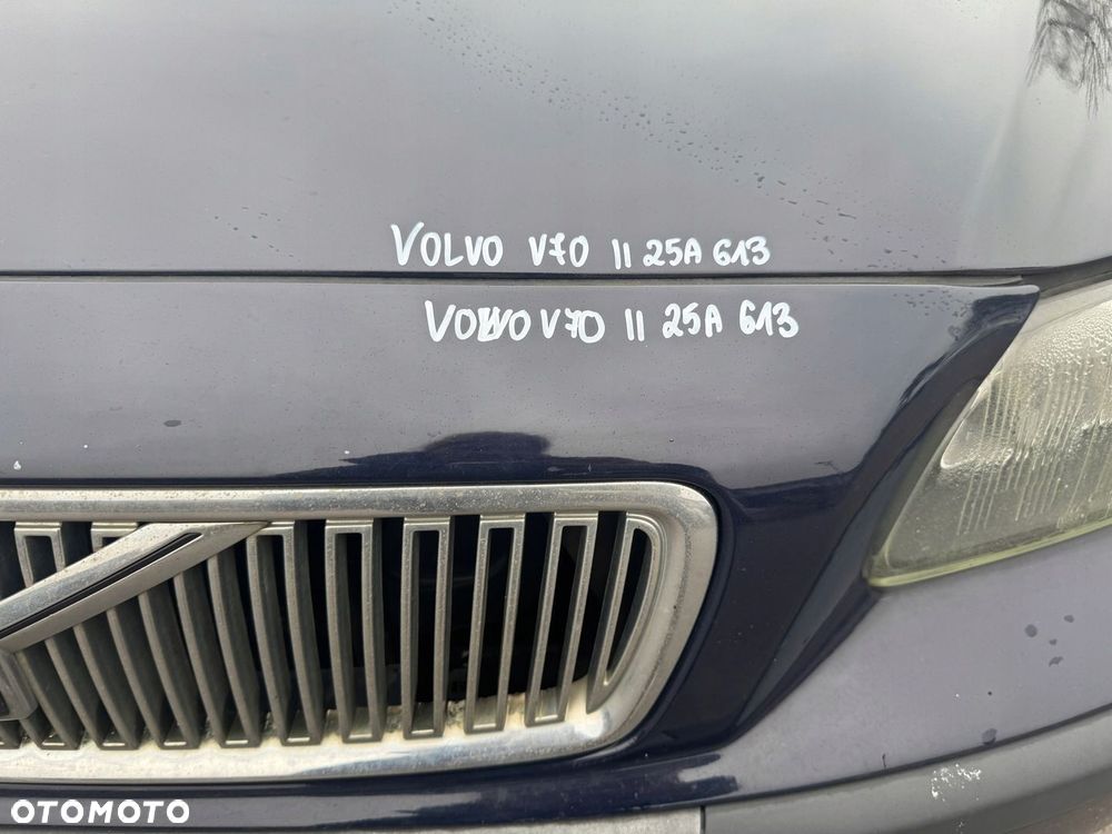 VOLVO V70 II ZDERZAK PRZEDNI PRZÓD 613 KOMBI - 10