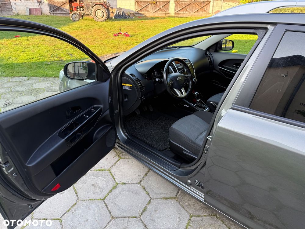 Kia Ceed - 5