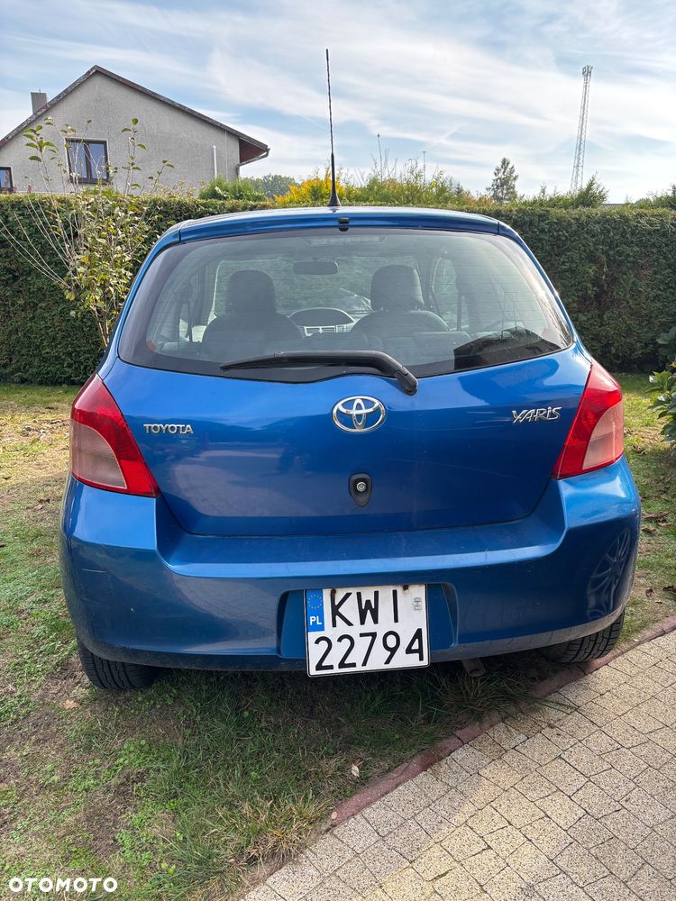 Toyota Yaris 2007 photo 4