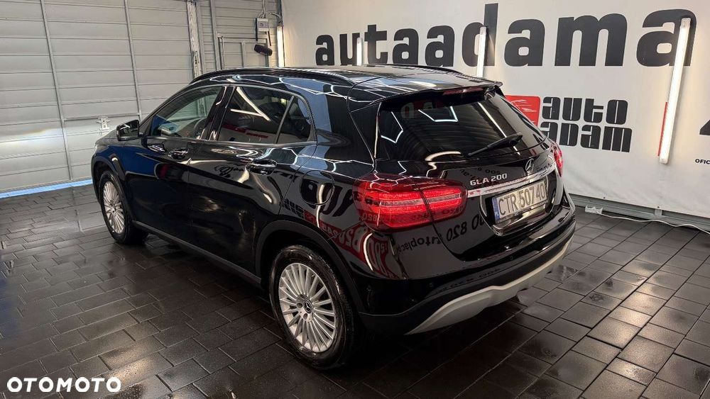Mercedes-Benz GLA - 6