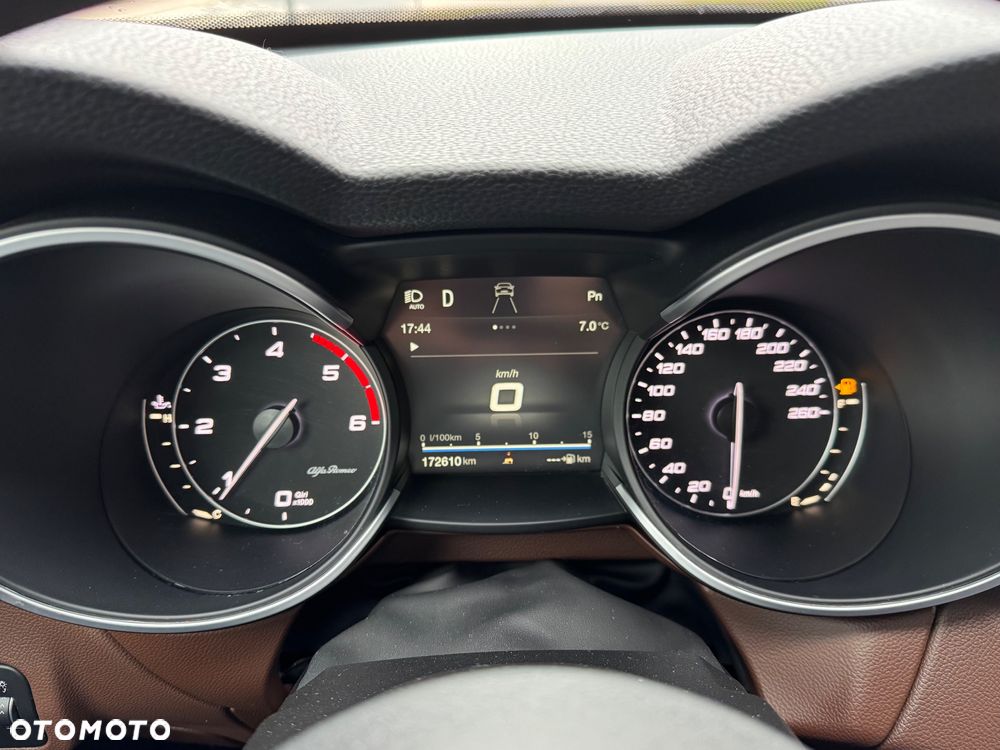Alfa Romeo Stelvio 2.2 JTDM Executive Q4 - 33