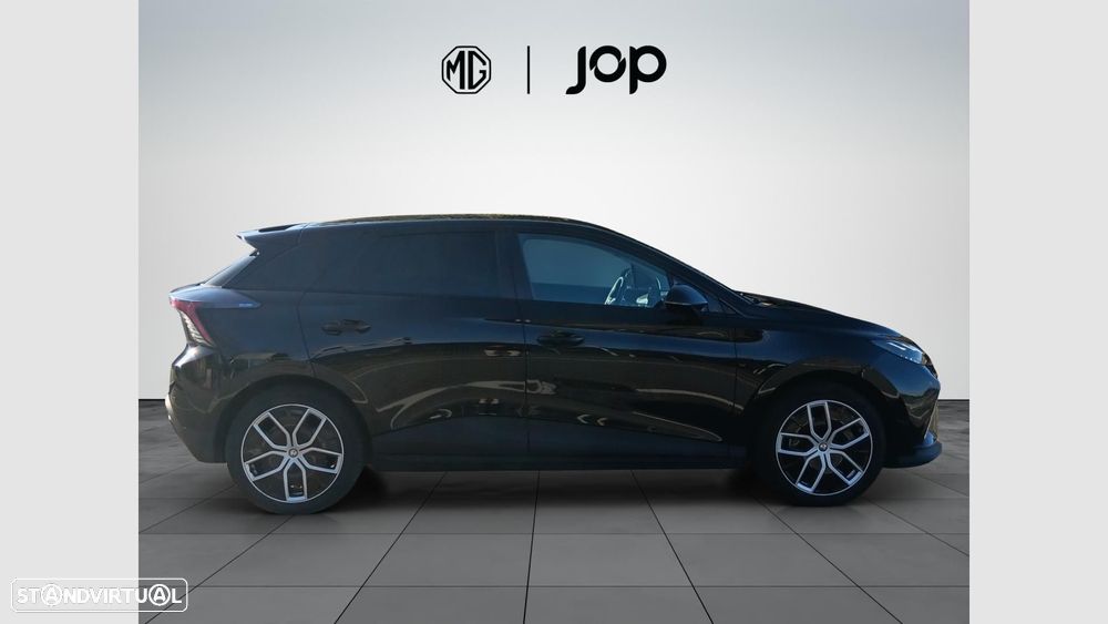 MG MG4 64 kWh Luxury - 4