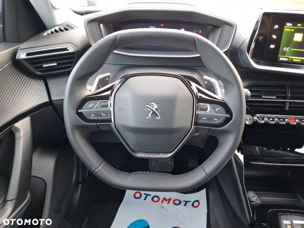 Peugeot 2008 - 9