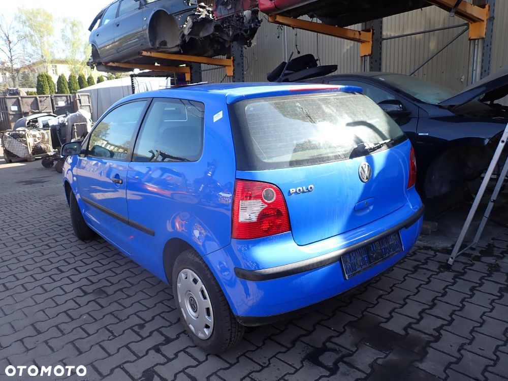 CZĘŚCI - Vw Polo IV 9N 1,2 54KM AWY HB 3D 5B GDN lakier LA5F 2002r. INDEX - 10004 - 3