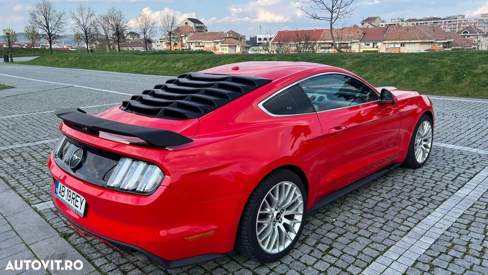 Ford Mustang - 13