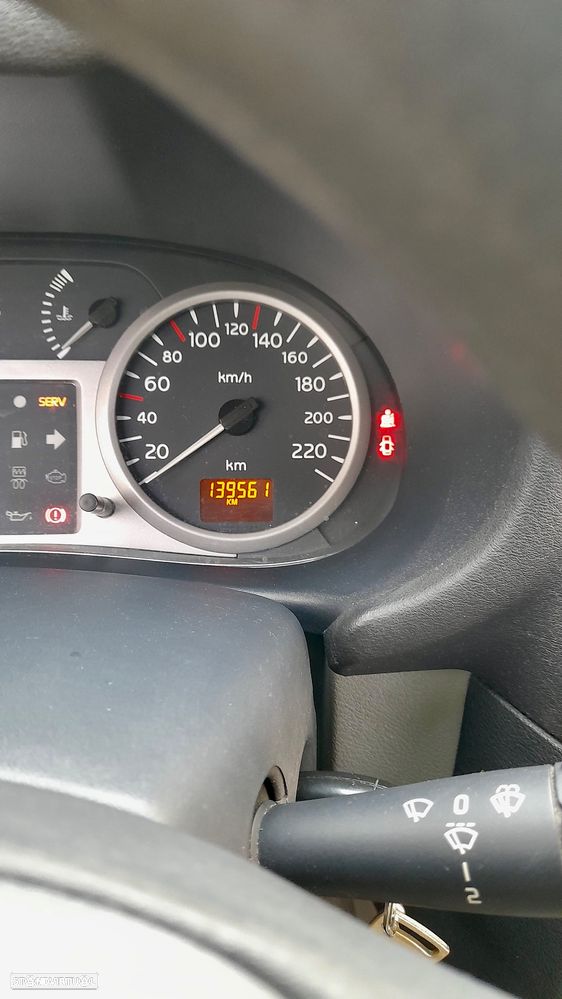 Renault Clio 1.2 16V Expression - 12