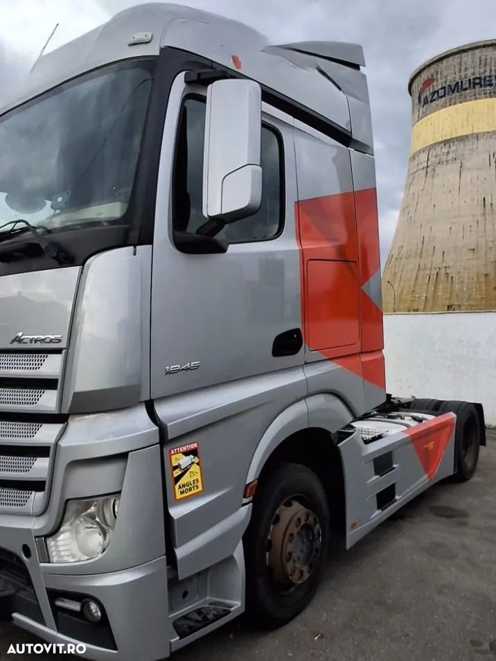 Mercedes-Benz ACTROS MP4 - 2