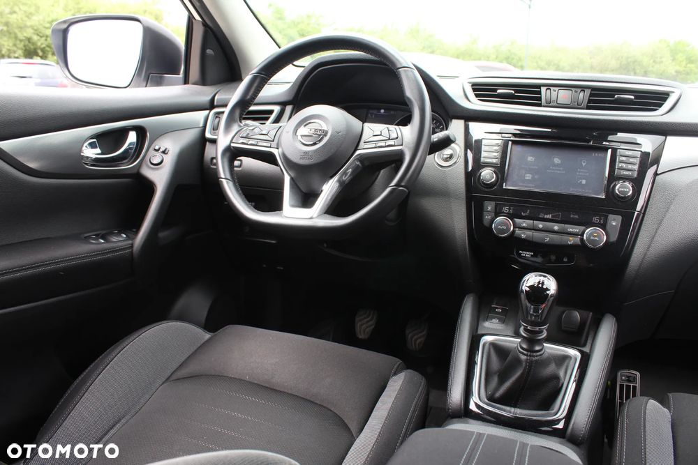 Nissan Qashqai 1.2 DIG-T Tekna+ - 24