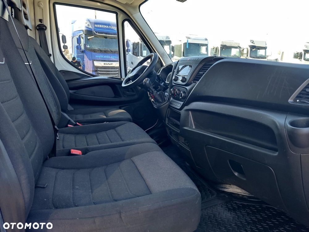 Iveco Daily 35s14 kontener meblowy - 6