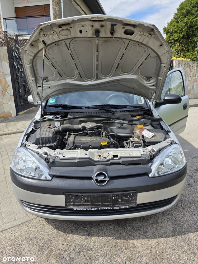 Opel Corsa 1.2 16V Cosmo - 16