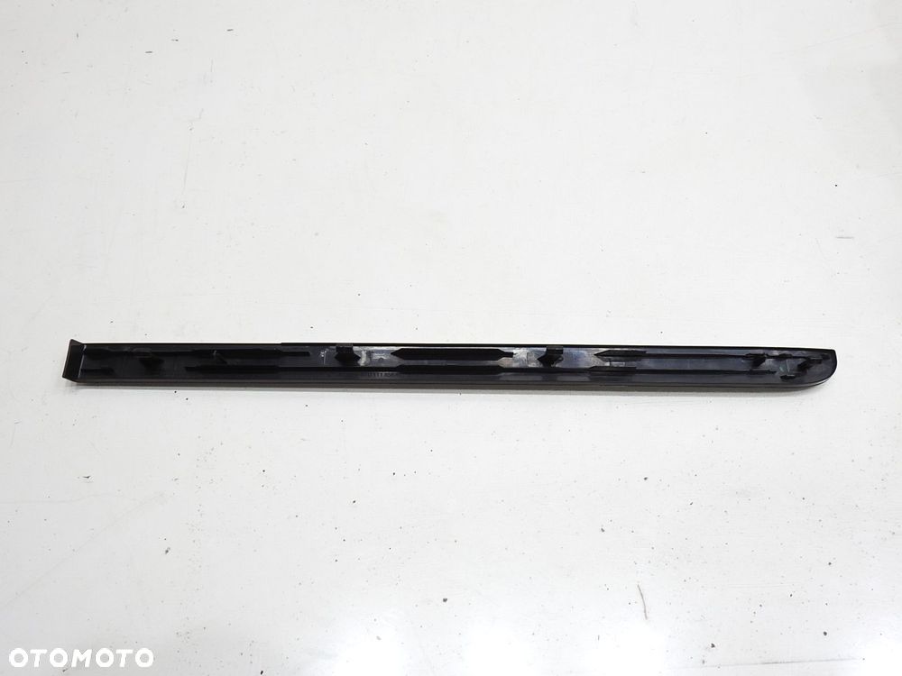 LISTWA OZDOBNA KONSOLI PRAWA VW TOURAN LIFT - 4