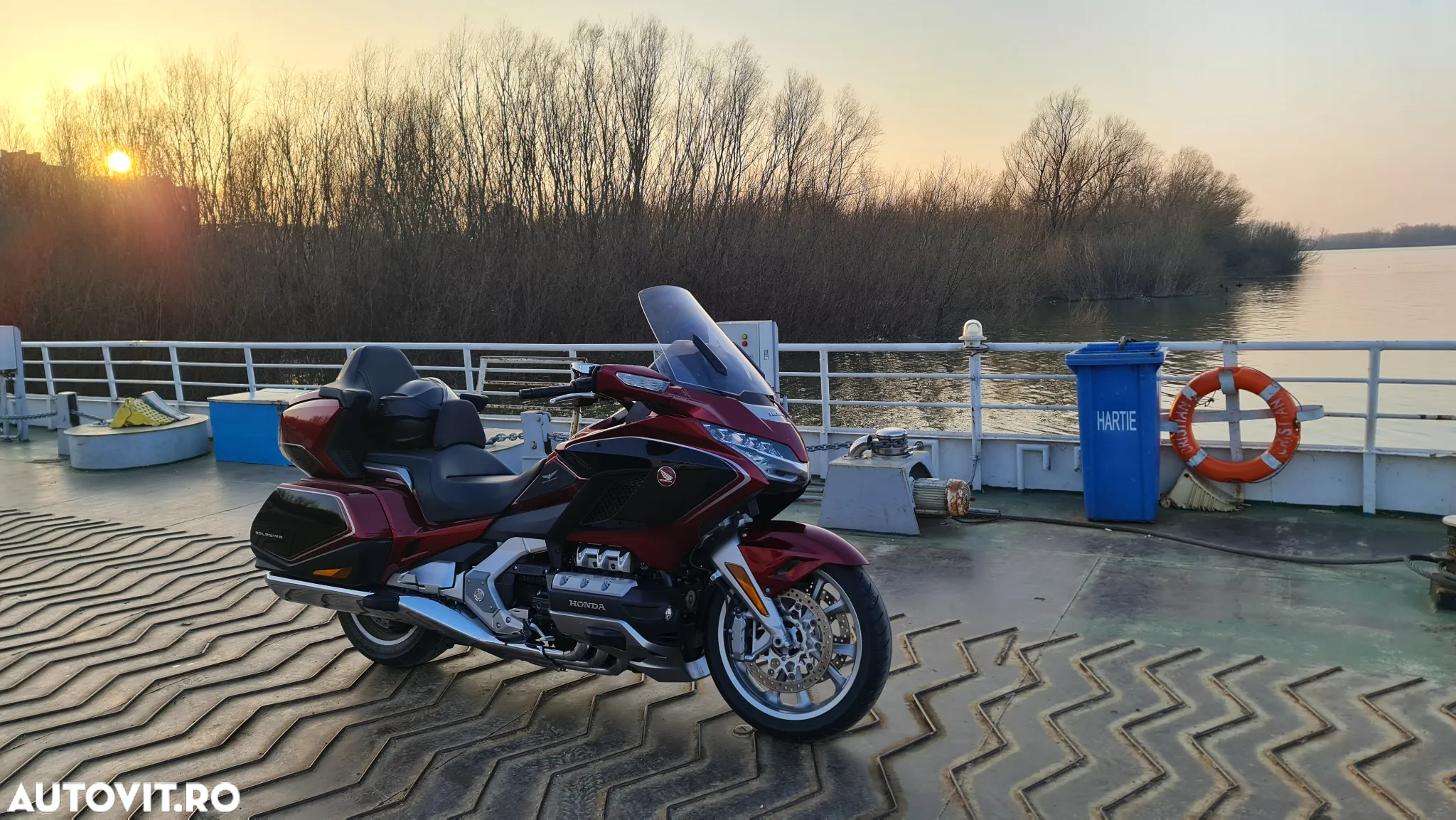 Honda GL 1800 Gold Wing - 8