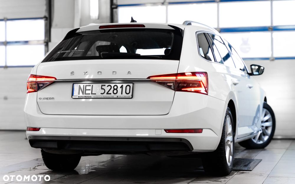 Skoda Superb 2.0 TDI Ambition DSG - 5
