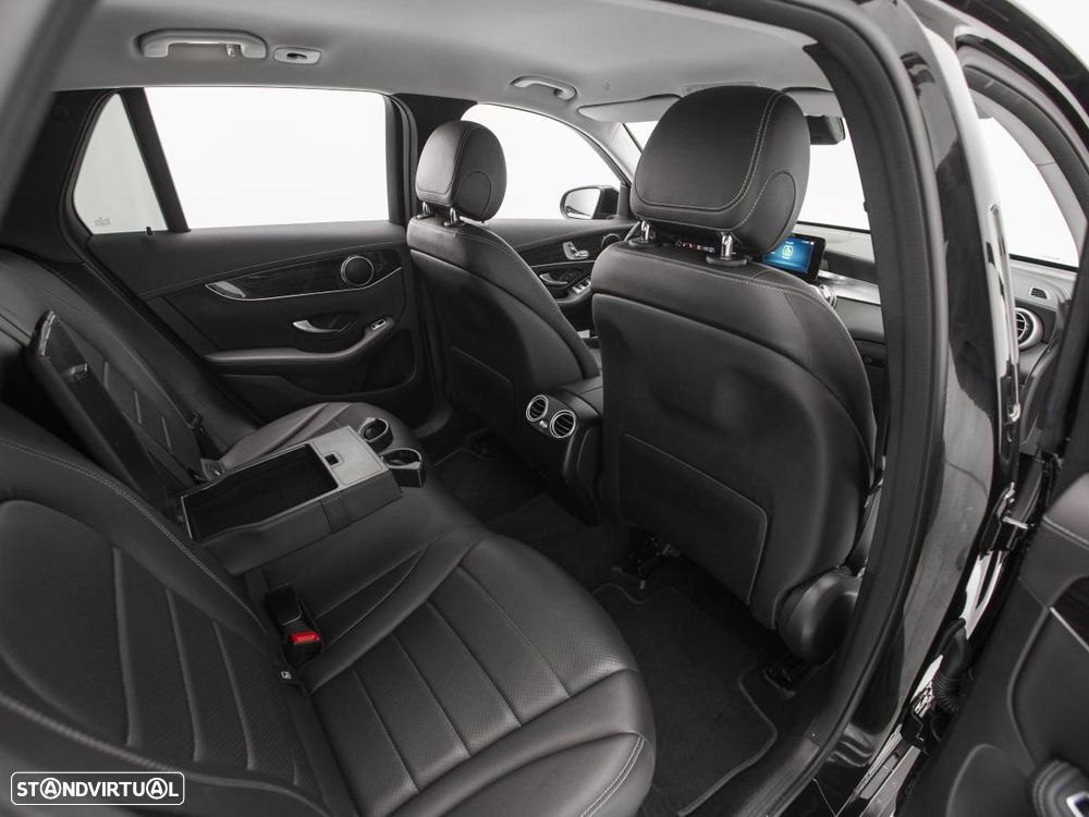 Mercedes-Benz GLC 300 de 4Matic - 12