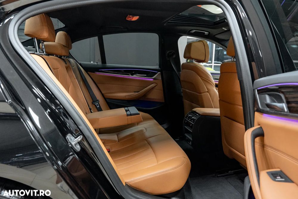 BMW Seria 5 520d Aut. Sport Line - 27