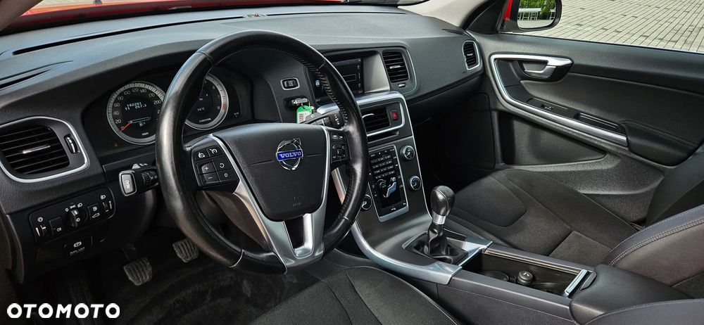 Volvo S60 T3 Summum - 12