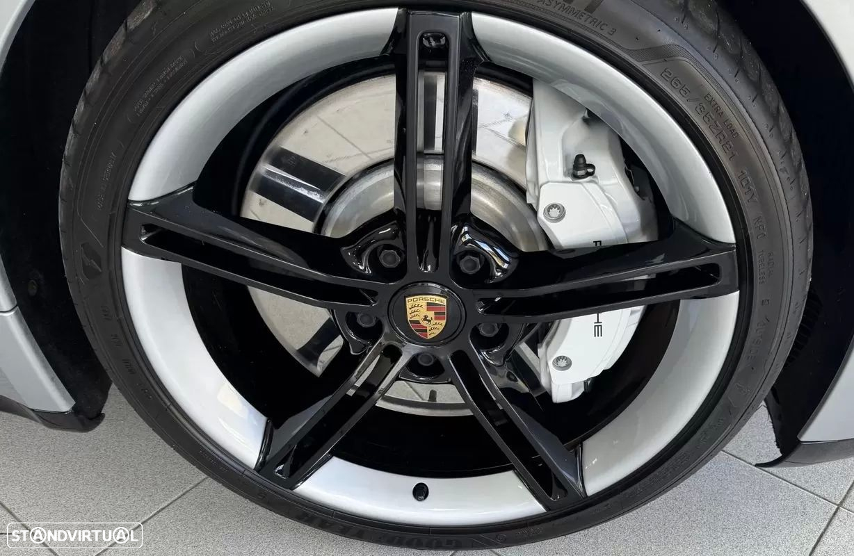 Porsche Taycan 4S - 6