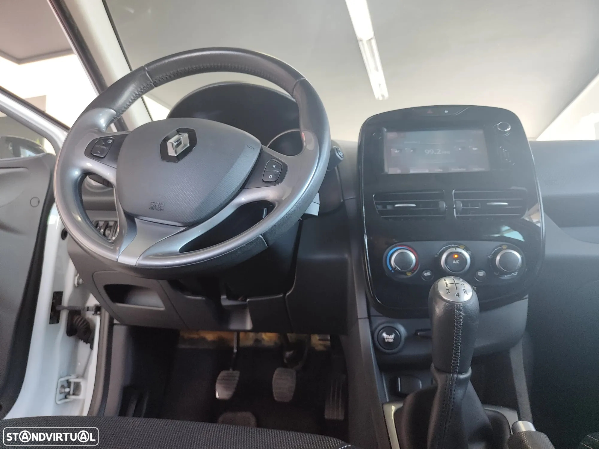 Renault Clio Sport Tourer 1.5 dCi Limited - 20