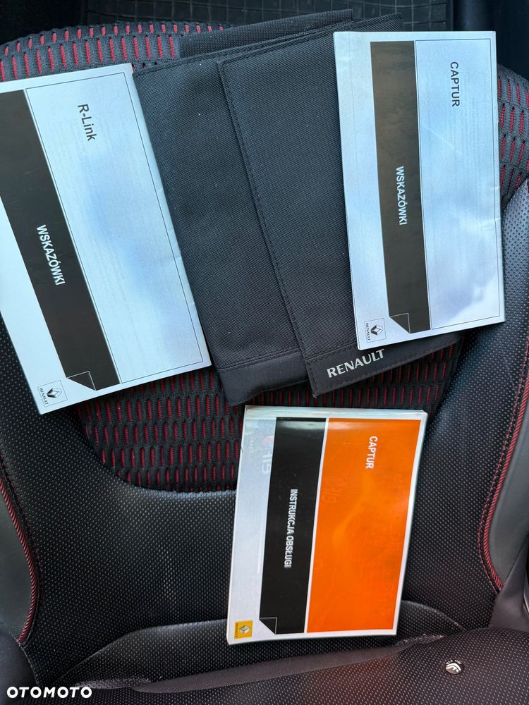 Renault Captur 0.9 Energy TCe Helly Hansen - 8