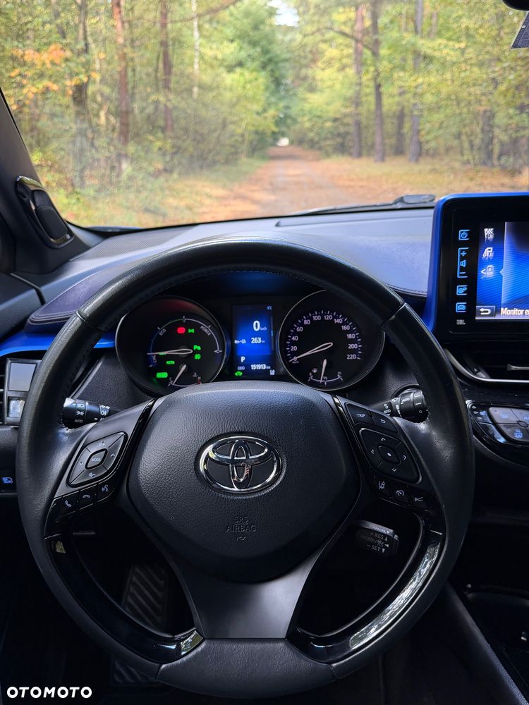 Toyota C-HR - 31
