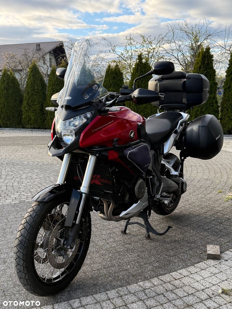 Honda VFR - 13