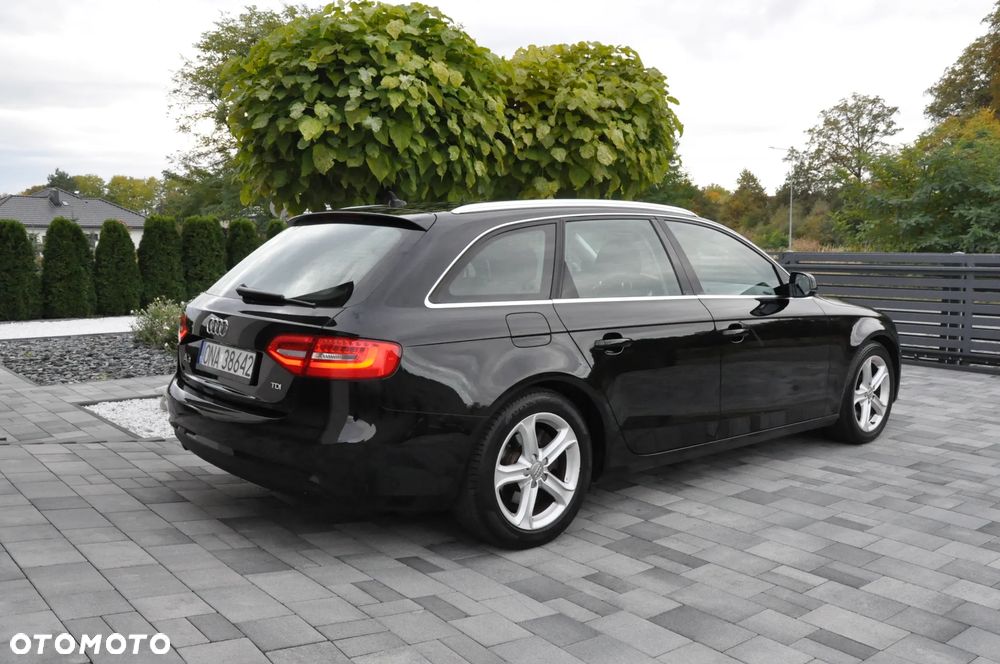 Audi A4 Avant - 9