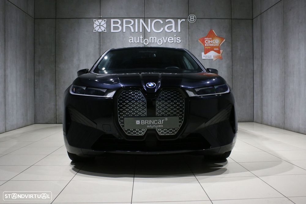 BMW iX xDrive 40 Pack Desportivo - 11