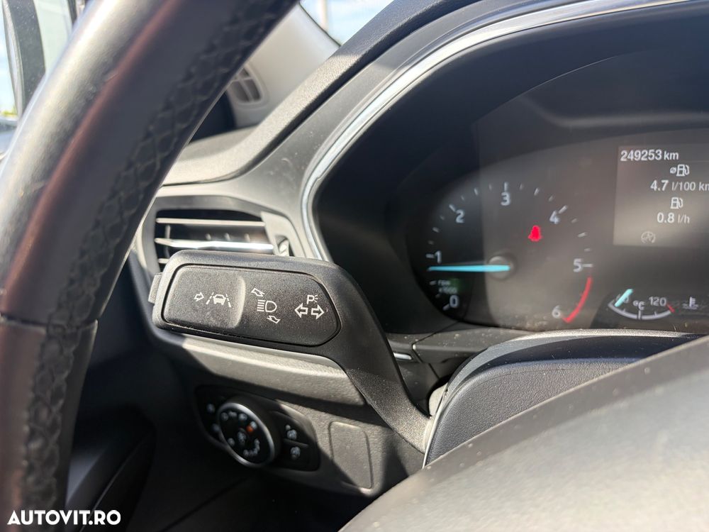 Ford Focus 1.5 EcoBlue Titanium X - 17