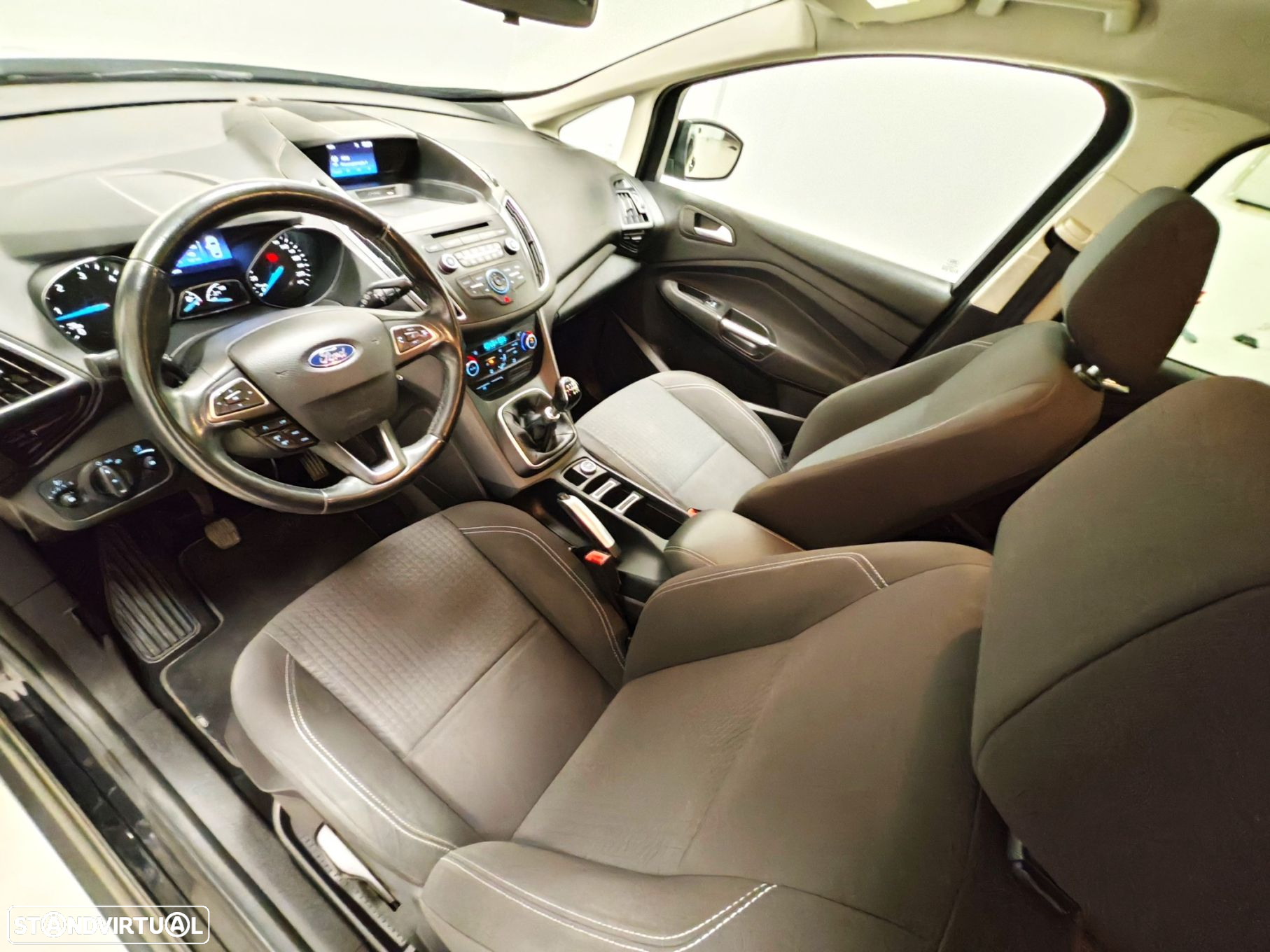 Ford C-Max 1.5 TDCi S&S Trend - 37