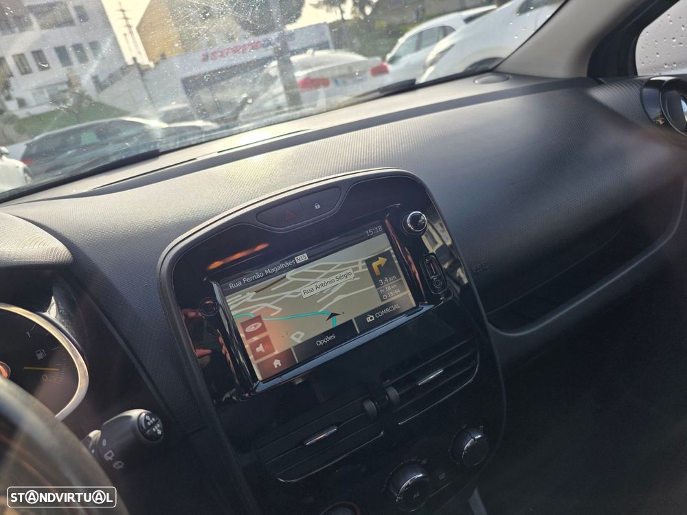 Renault Clio 1.5 dCi Limited EDition - 2