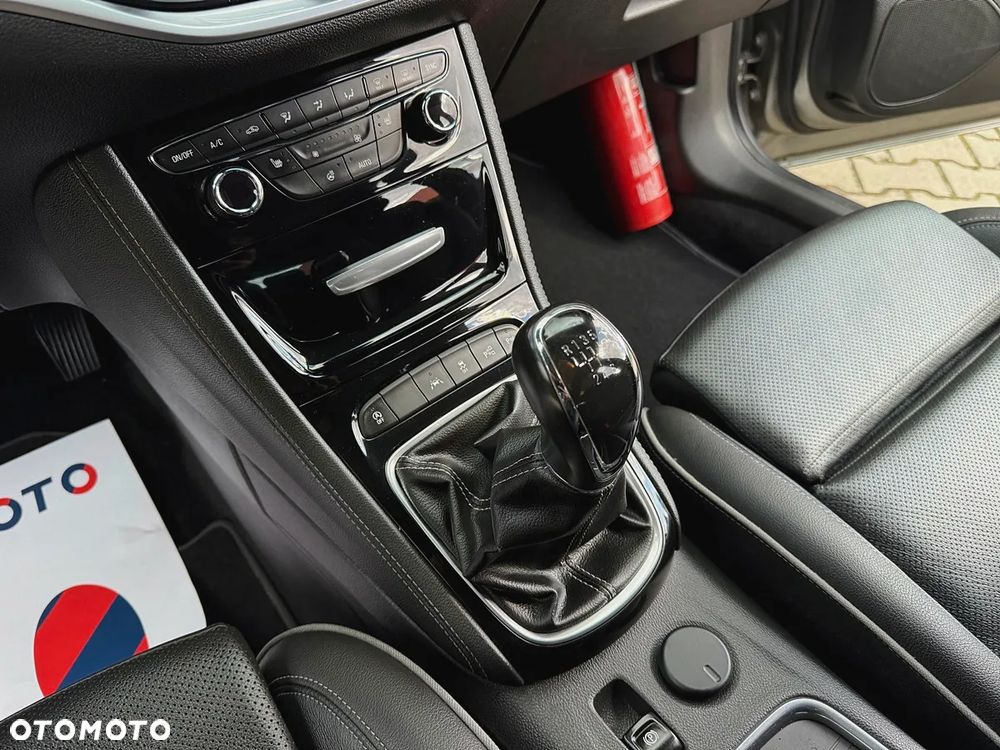 Opel Astra 1.6 D Start/Stop Innovation - 21