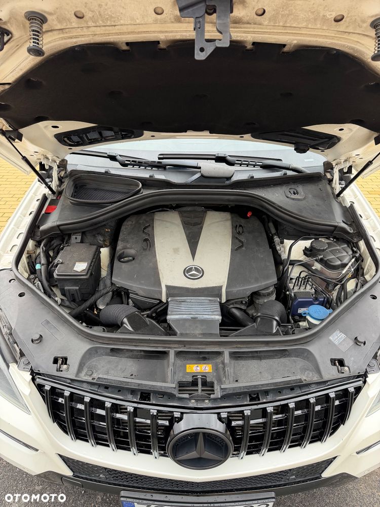 Mercedes-Benz ML 350 BlueTec 4-Matic - 39