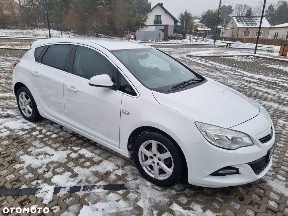 Opel Astra 1.4 Turbo 150 Jahre - 3