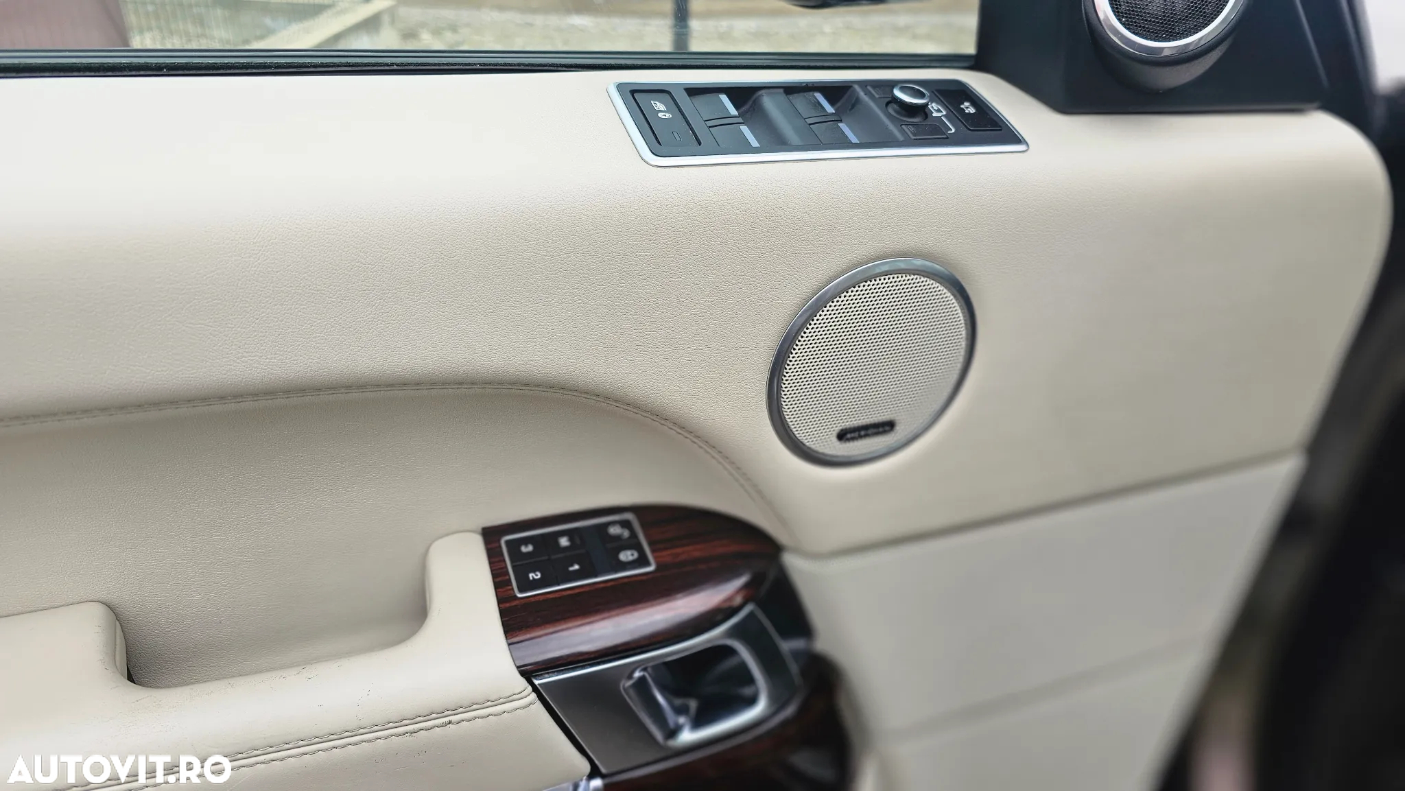 Land Rover Range Rover Vogue - 21
