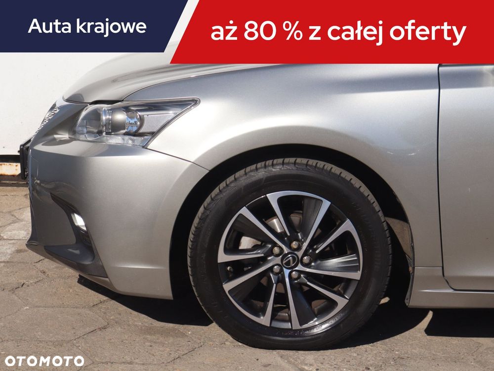 Lexus CT - 16