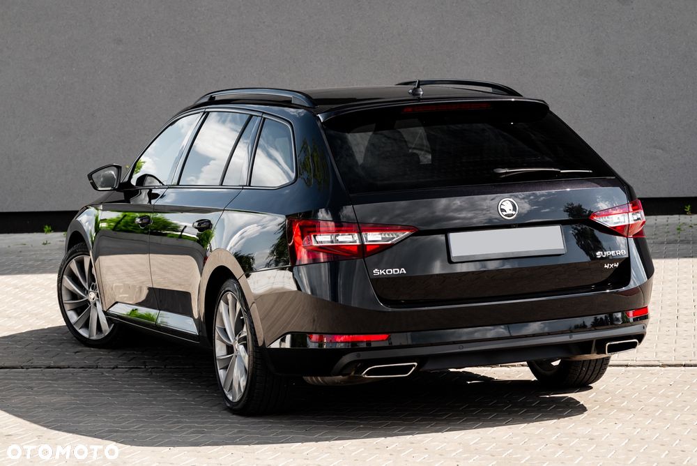Skoda Superb 2.0 TSI 4x4 DSG Sportline - 10