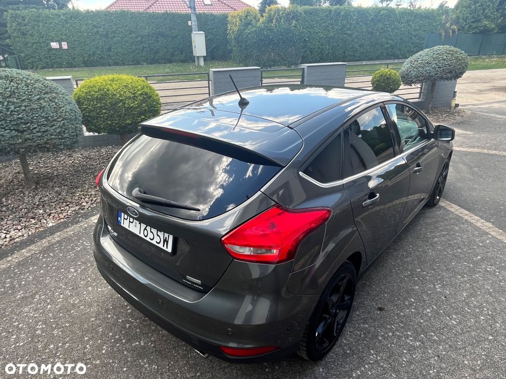 Ford Focus 1.5 EcoBoost Titanium - 13