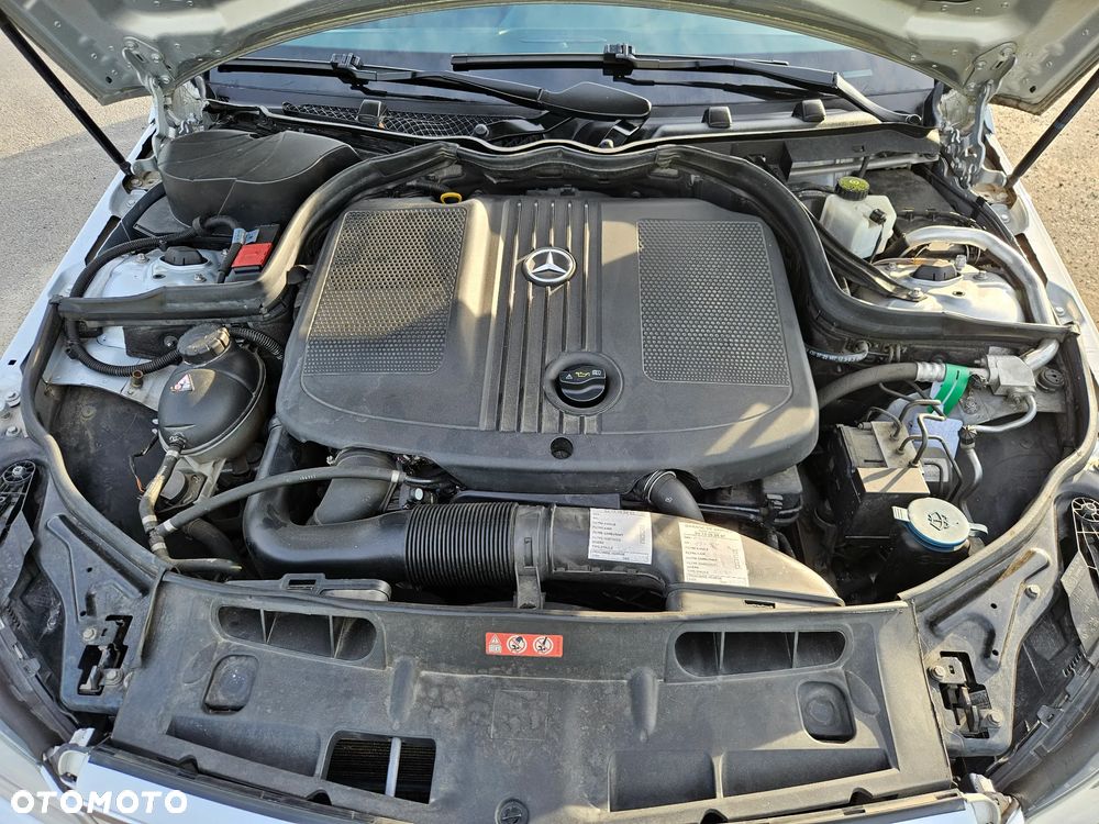 Mercedes-Benz Klasa C 220 CDI DPF (BlueEFFICIENCY) 7G-TRONIC Avantgarde - 19