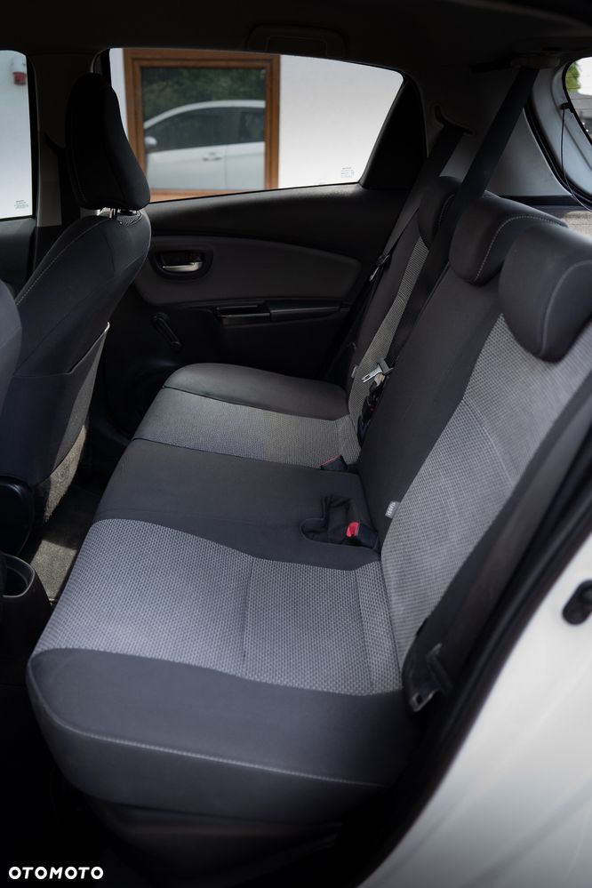 Toyota Yaris Hybrid 100 Active EU6 - 34