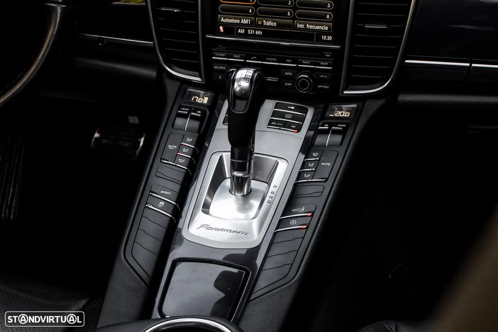 Porsche Panamera Platinum Edition - 41