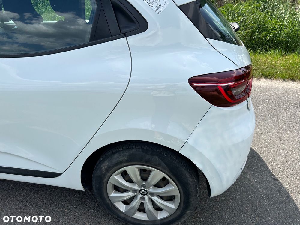 Renault Clio - 21