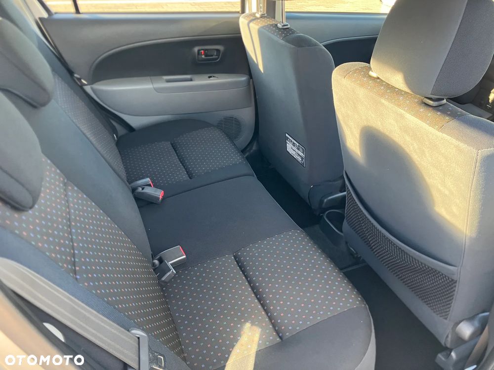 Daihatsu Sirion 1.0 CooLine - 12